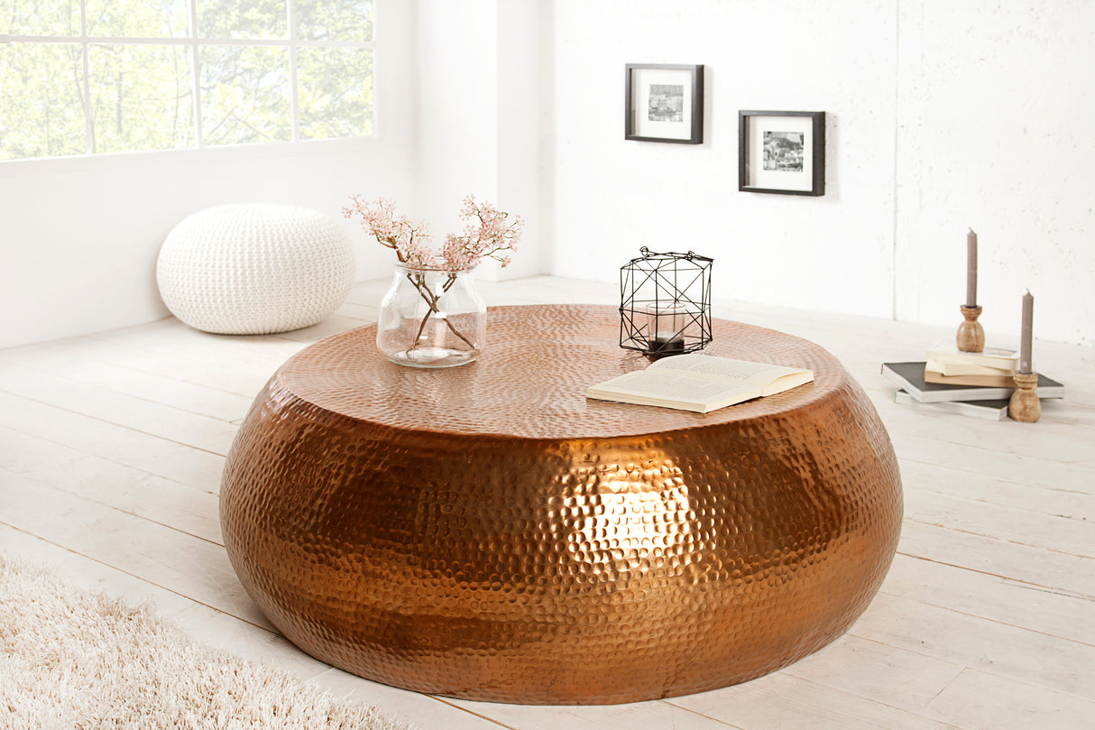 Coffee table ORIENT 80cm with hammer stroke effect copper