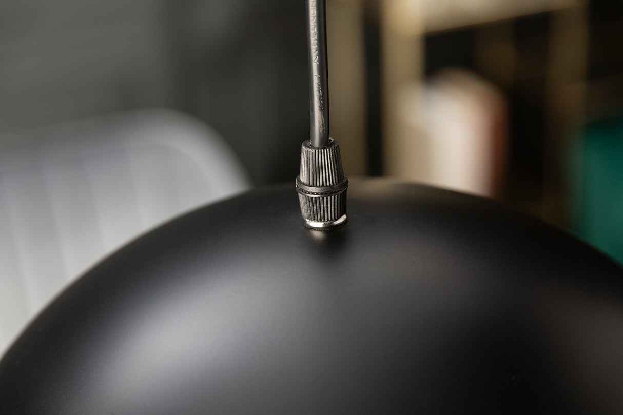 Pendant lamp GLOW black with leaf gold look inside