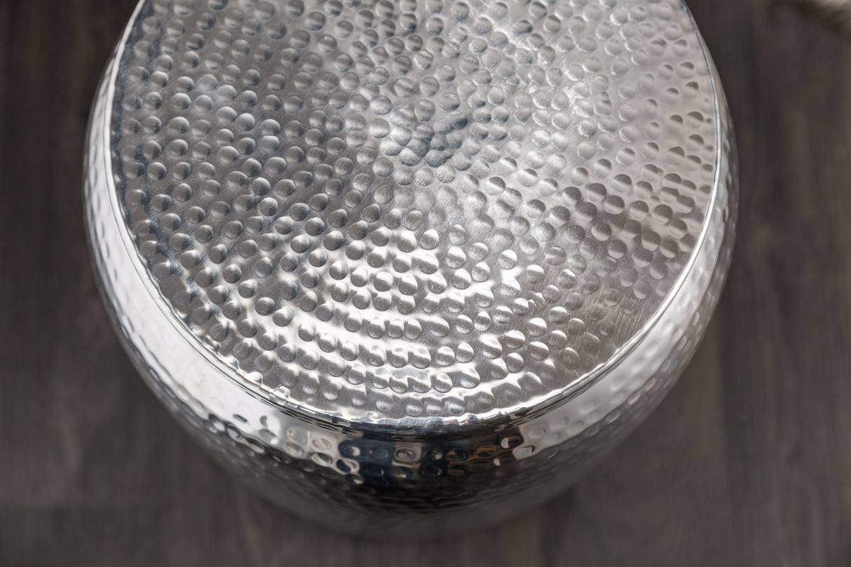 Beistelltisch ORGANIC ORIENT 50cm mit Hammerschlageffekt silber