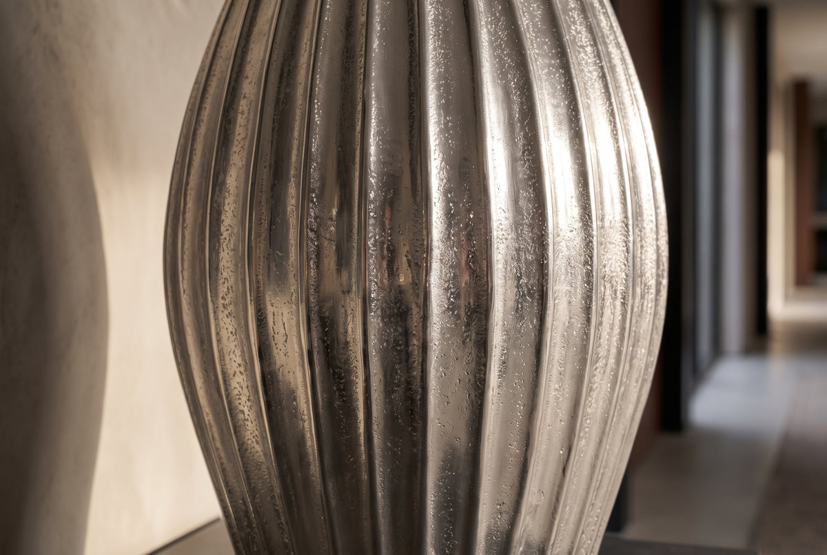 Decor Vase ELEGANCE 30cm with hammer stroke effect silver