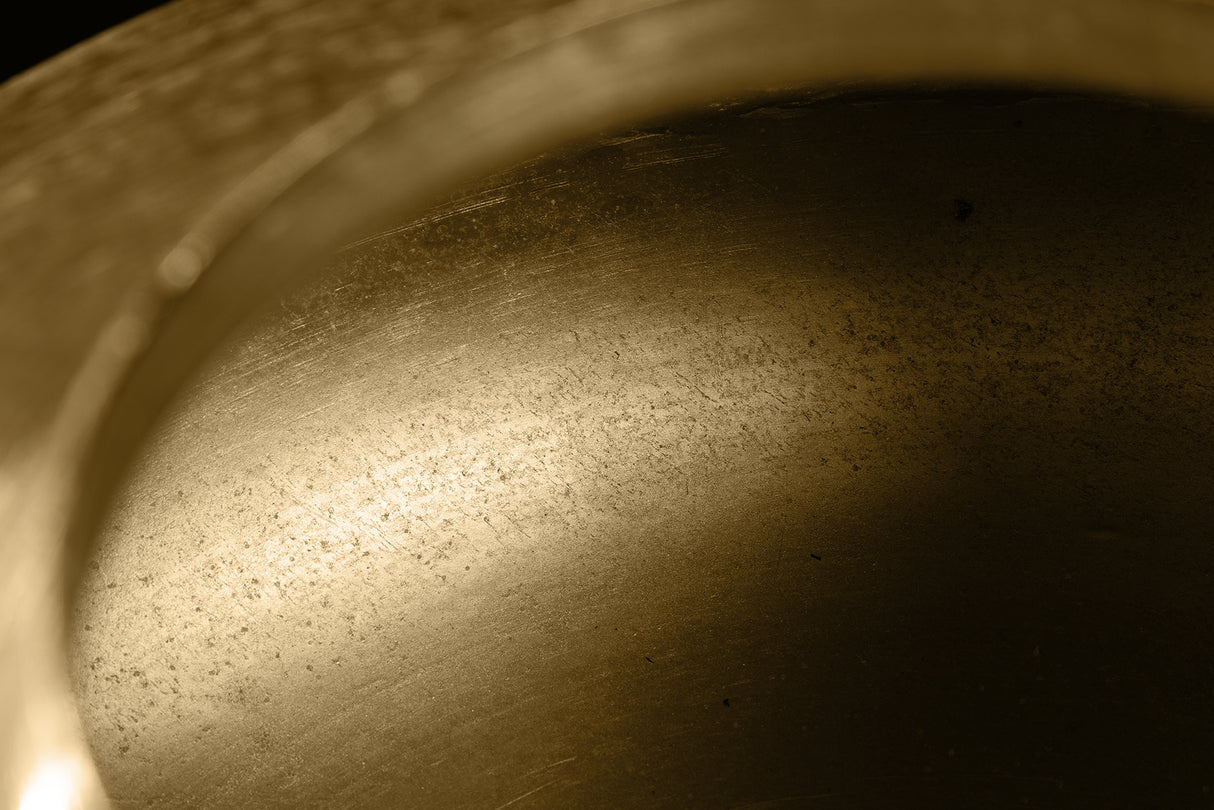 Vase ABSTRACT ORIENT 35cm with hammer stroke effect gold