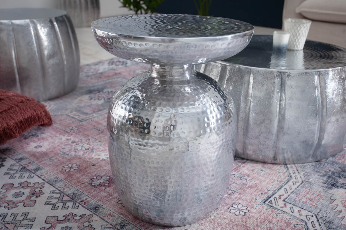 Beistelltisch ORIENT 50cm mit Hammerschlageffekt silber