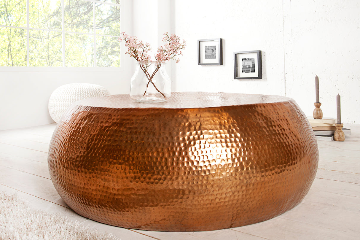 Coffee table ORIENT 80cm with hammer stroke effect copper