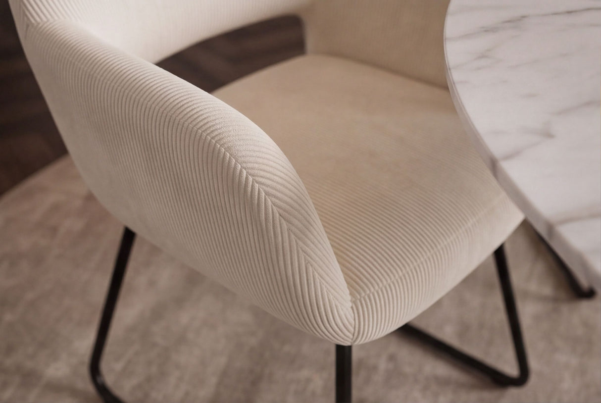 Stuhl MUSTANG mit Armlehnen Kord beige