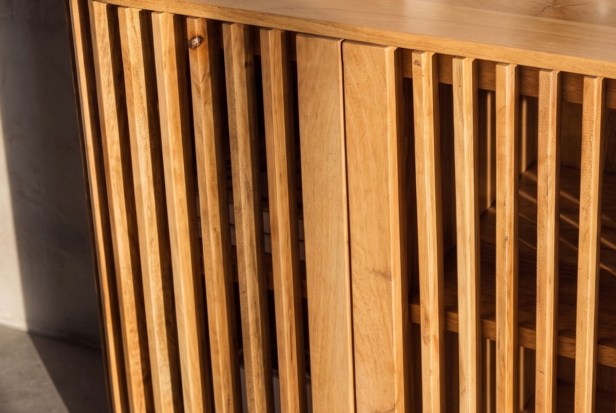Sideboard SCULPTURA 170cm offene Lamellenfront abgerundete Kanten Mangoholz natur
