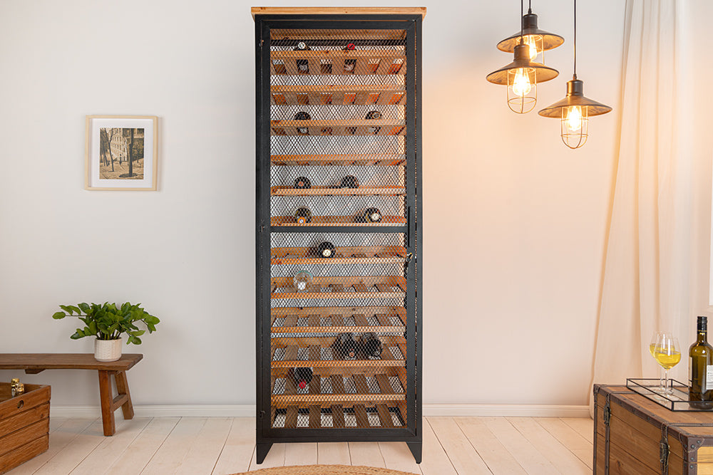 Weinschrank BODEGA 185cm Tannenholz natur mit schwarzem Metallrahmen