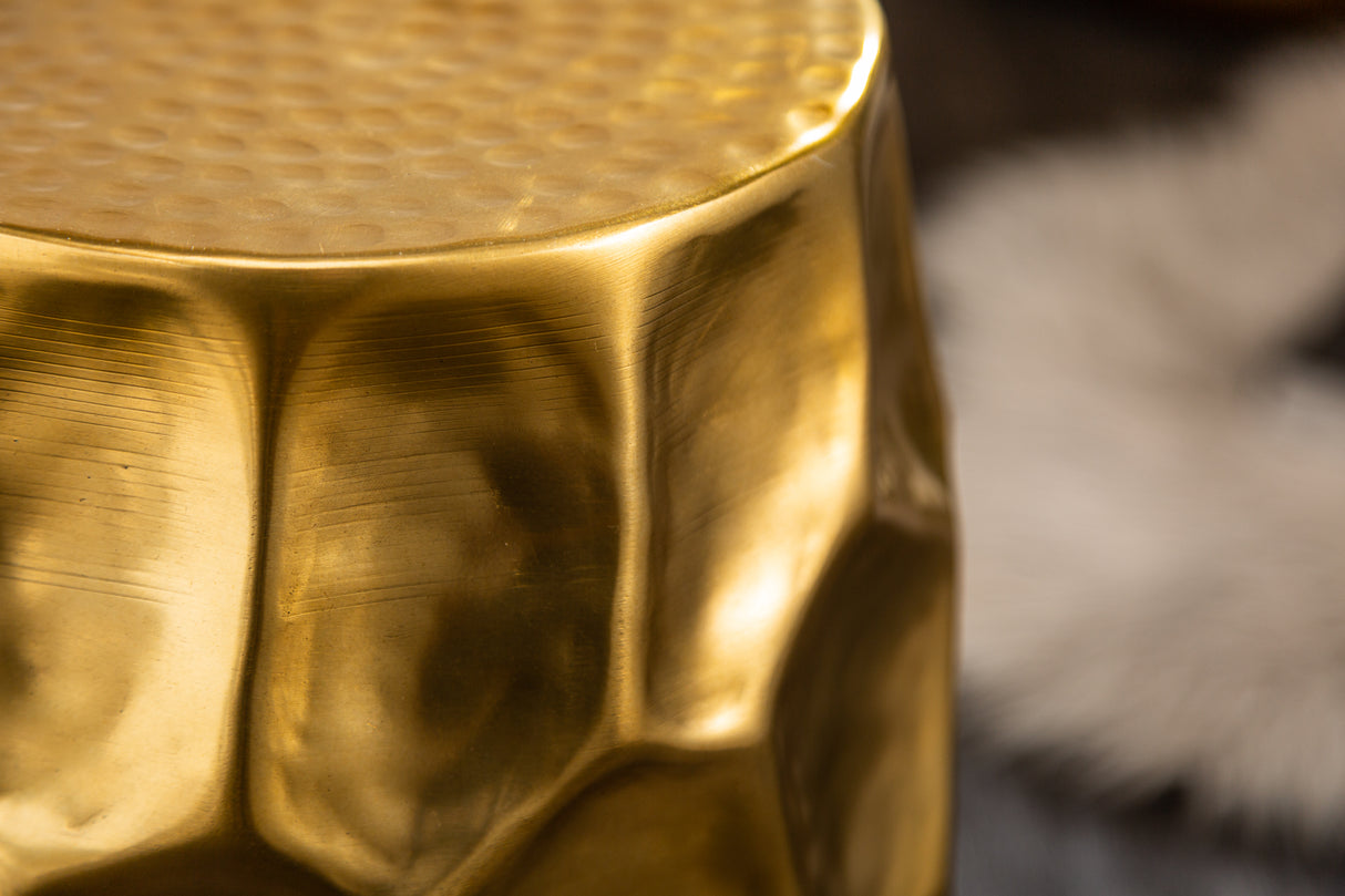 Side table ORGANIC ORIENT 50cm with hammer stroke effect gold