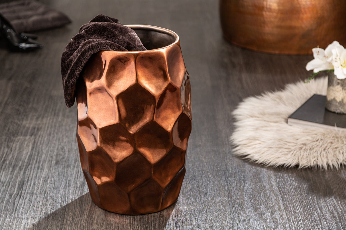 Side table ORGANIC ORIENT 50cm with hammer stroke effect copper