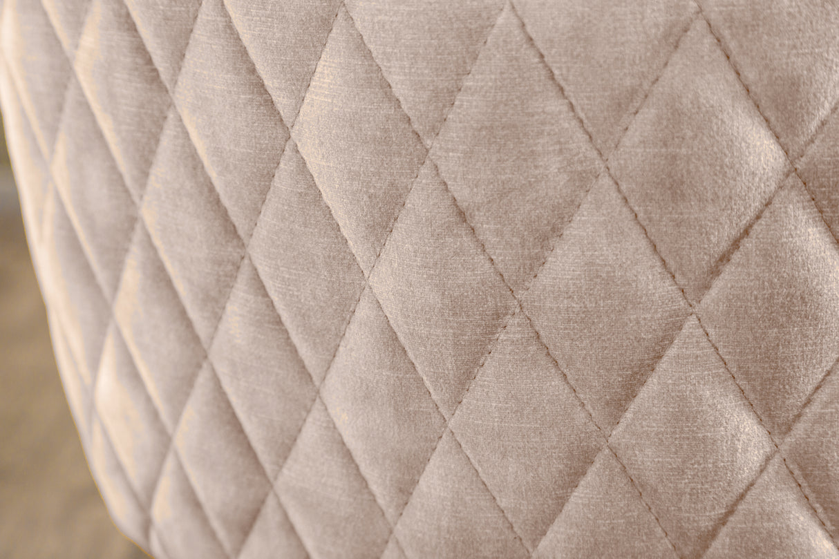 Drehstuhl EUPHORIA drehbar 180° mit Armlehnen Samt champagner greige