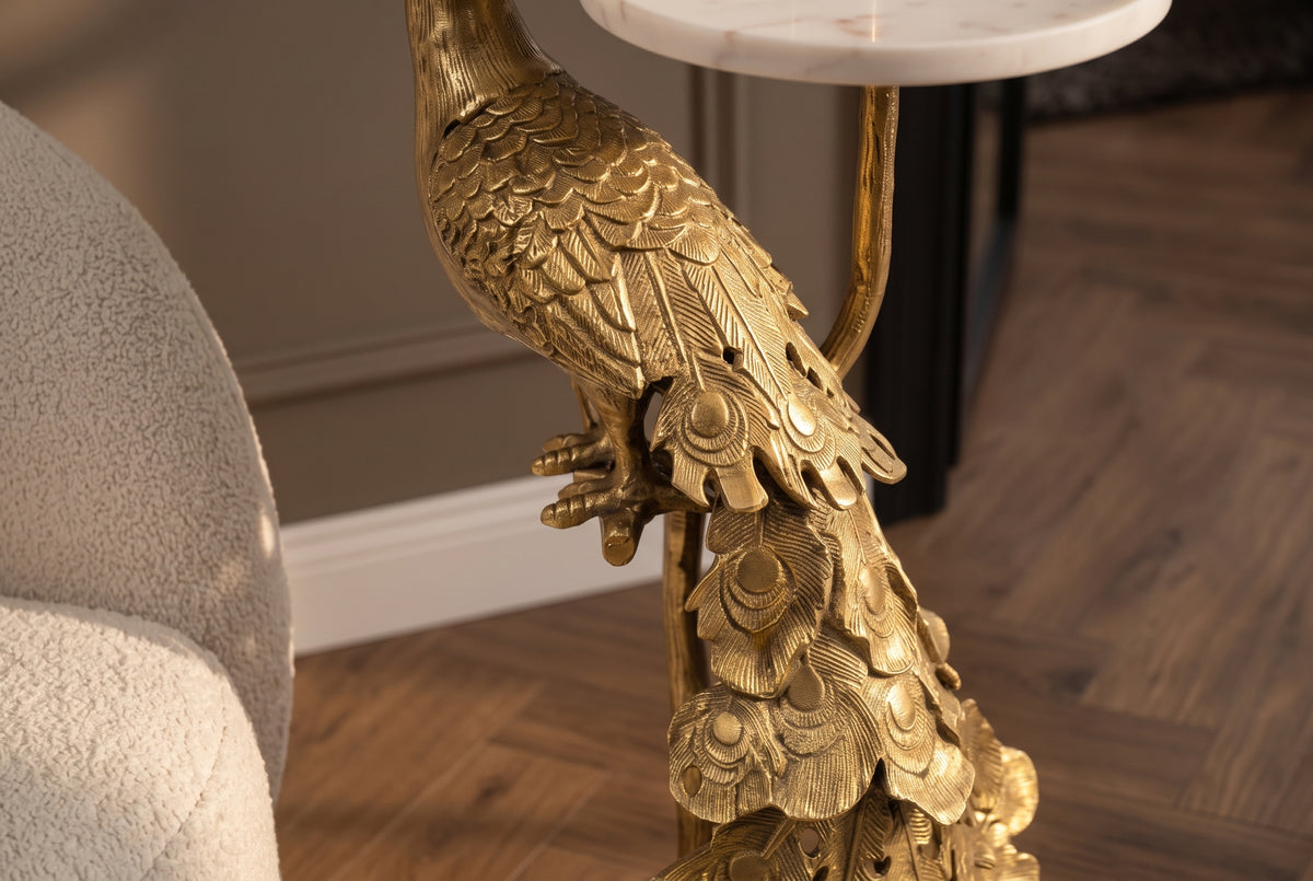Beistelltisch WILDLIFE PEACOCK 75cm Marmorplatte weiß skulpturaler Pfauenfuß gold