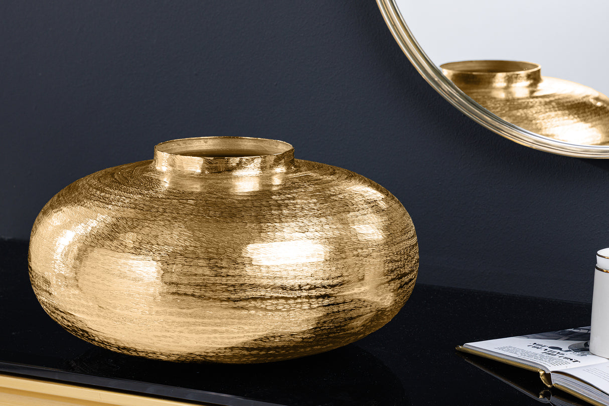 Vase ABSTRACT ORIENT 35cm with hammer stroke effect gold
