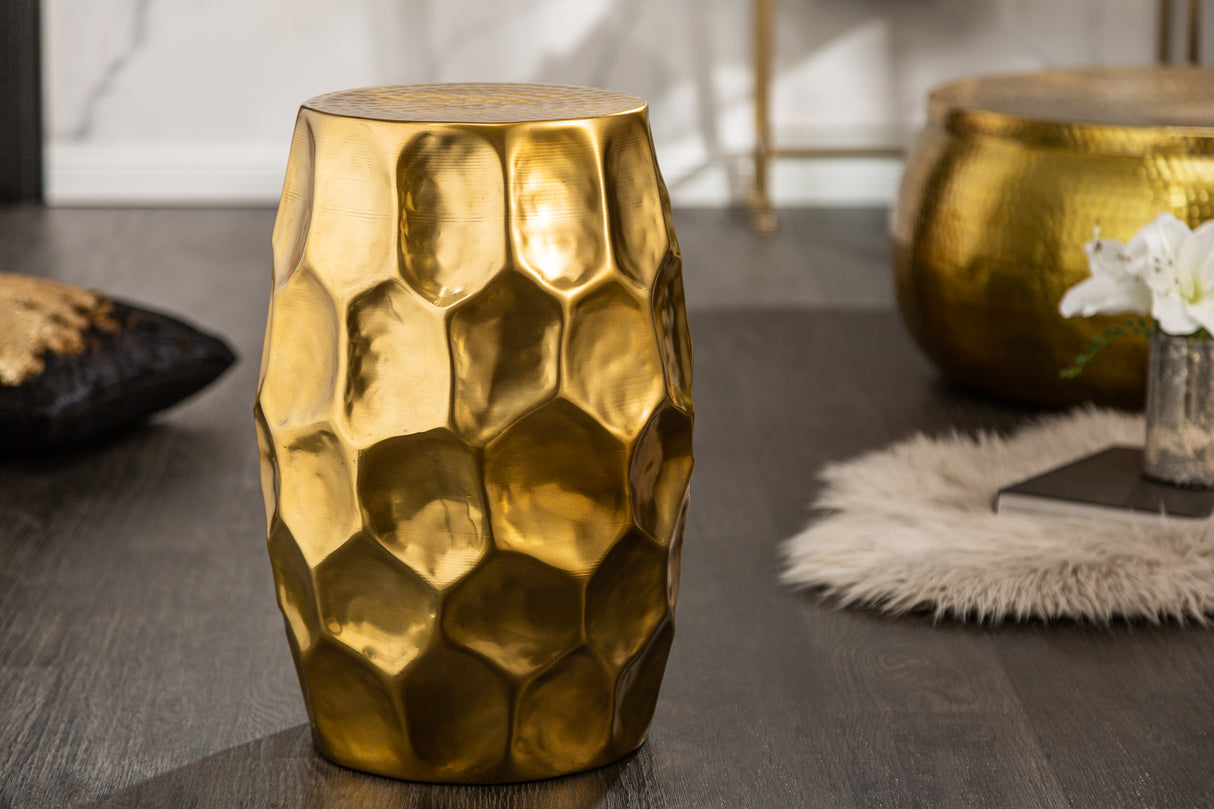 Side table ORGANIC ORIENT 50cm with hammer stroke effect gold