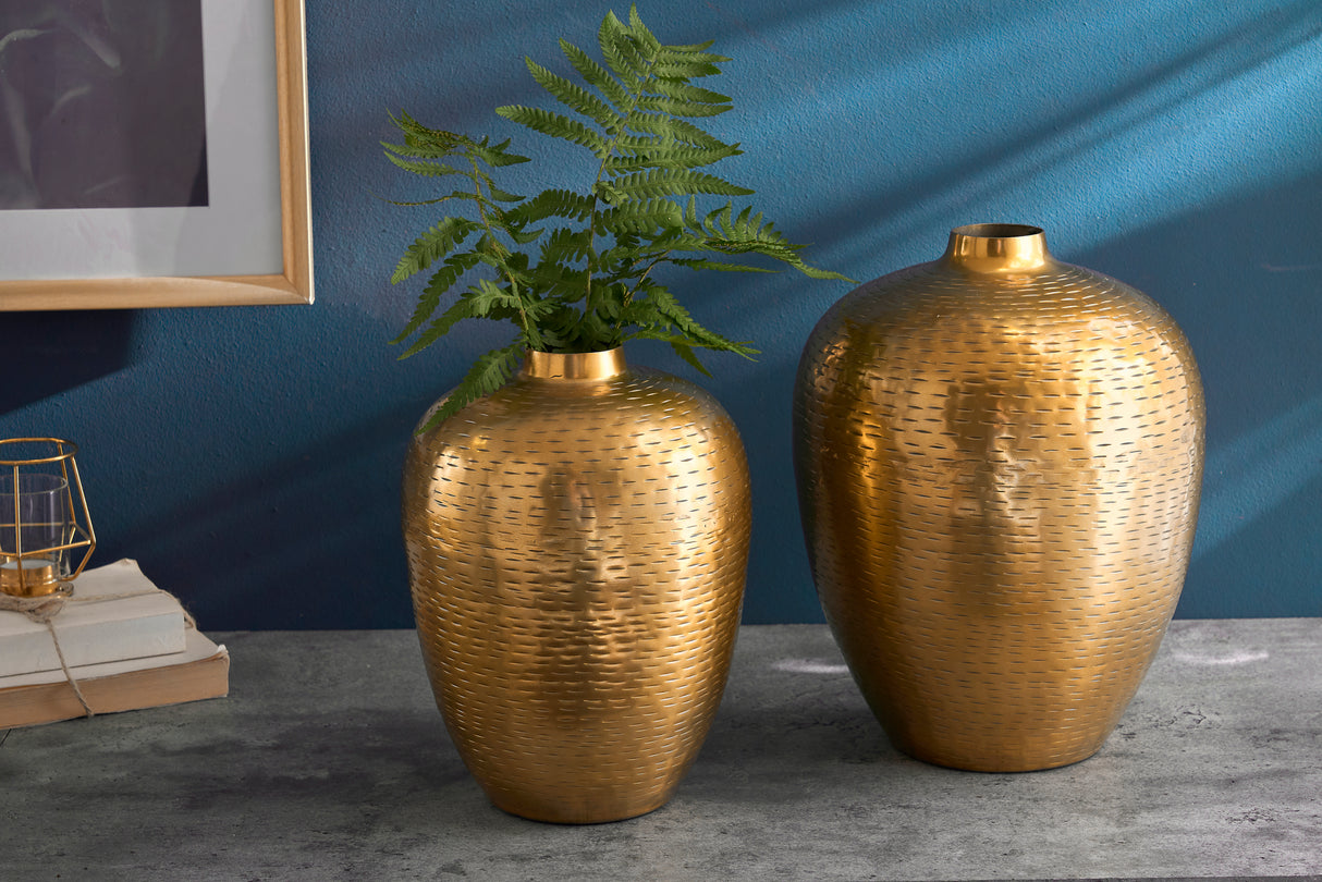 Vase ORIENTAL set of 2 with hammer stroke effect gold