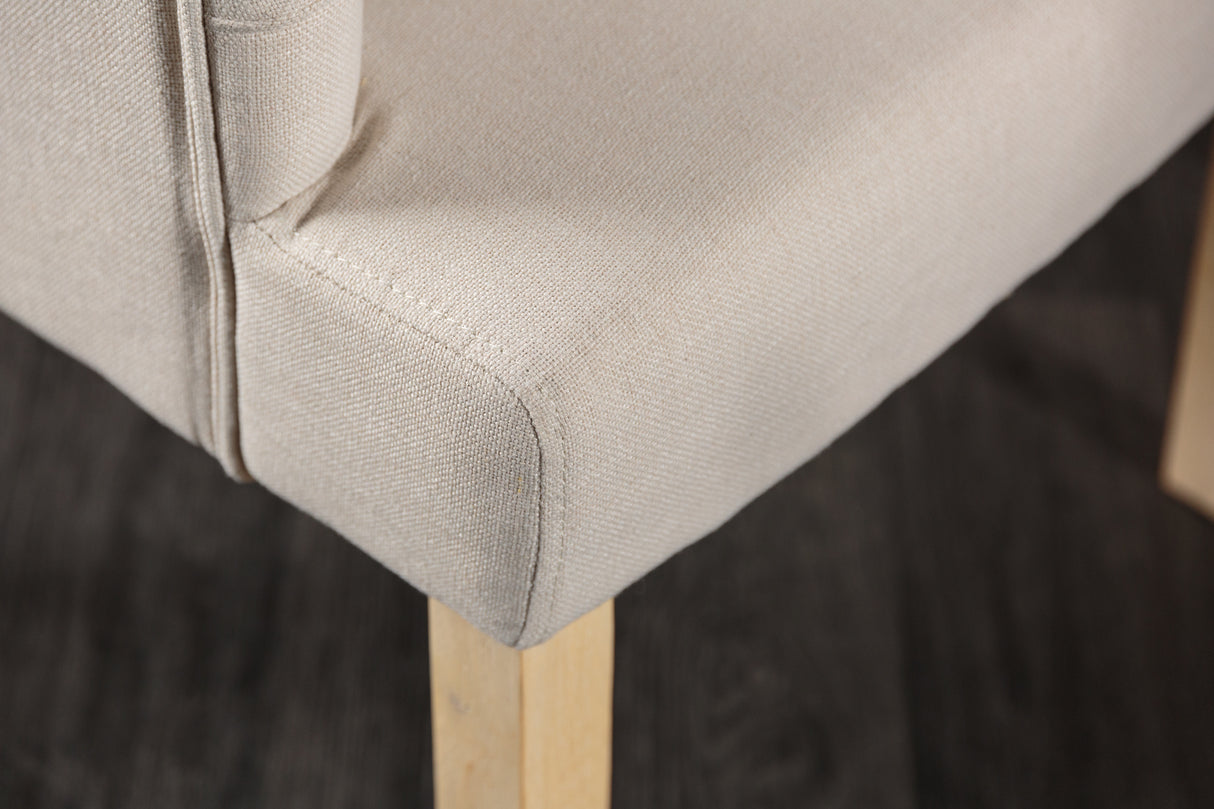 Stuhl CASTLE mit Armlehnen Strukturstoff beige mit Chesterfieldsteppung