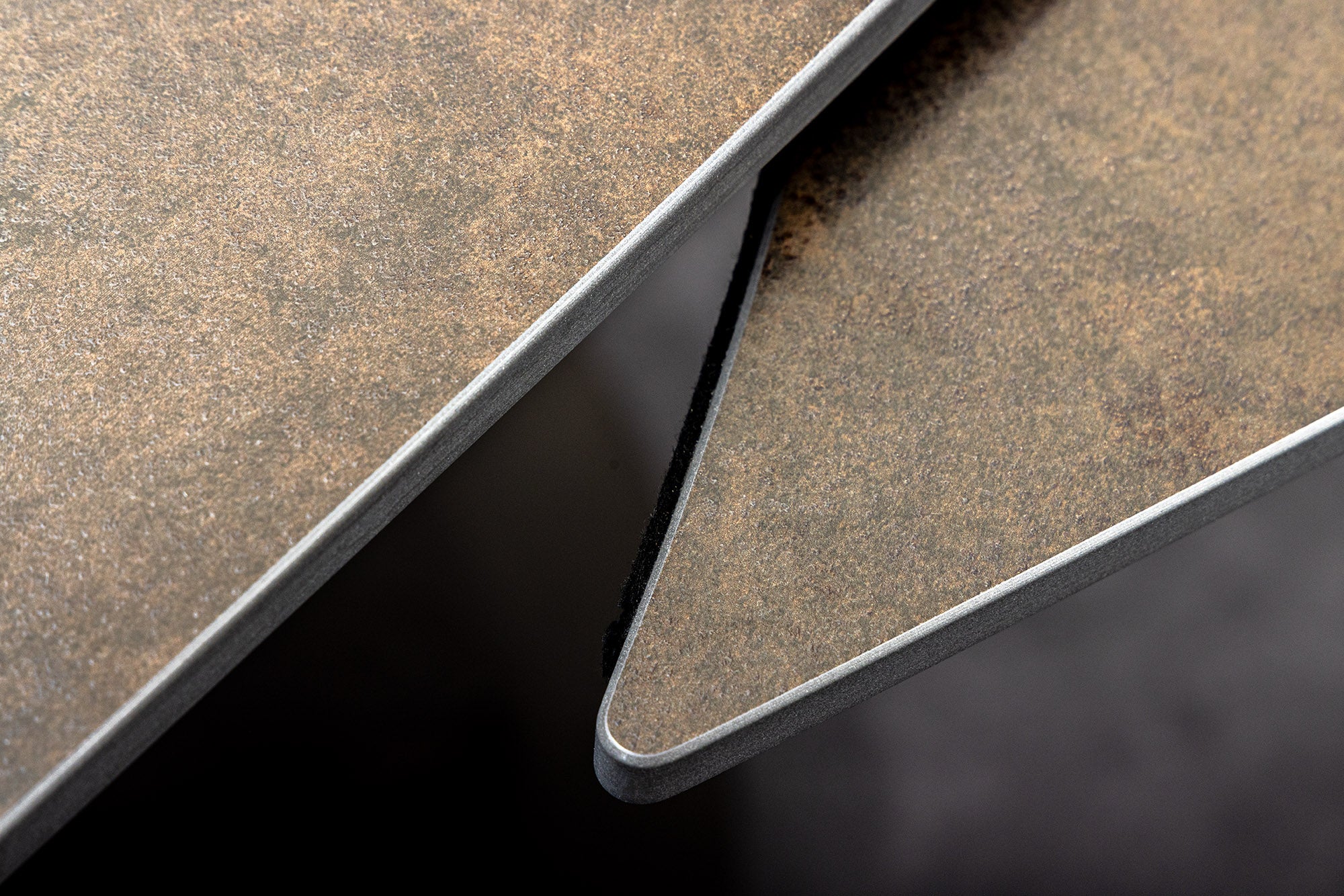 Dining table INCEPTION 130-190cm extendable w/ bronze rack oval cerami ...