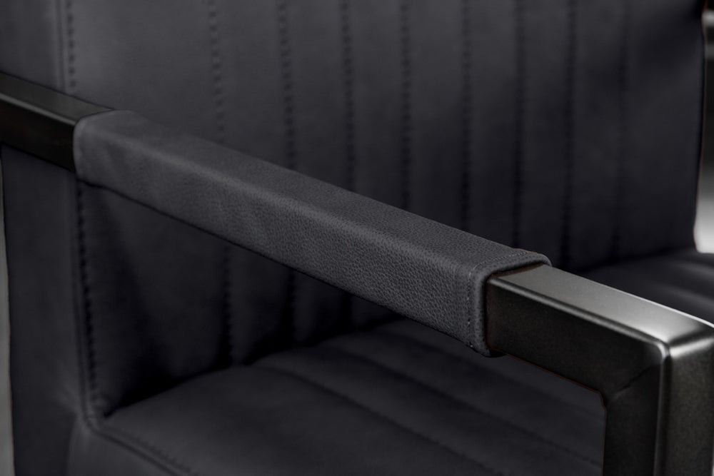 Freischwinger Stuhl BIG ASTON mit Armlehnen Federkern schwarz Metallbeine Leder schwarz