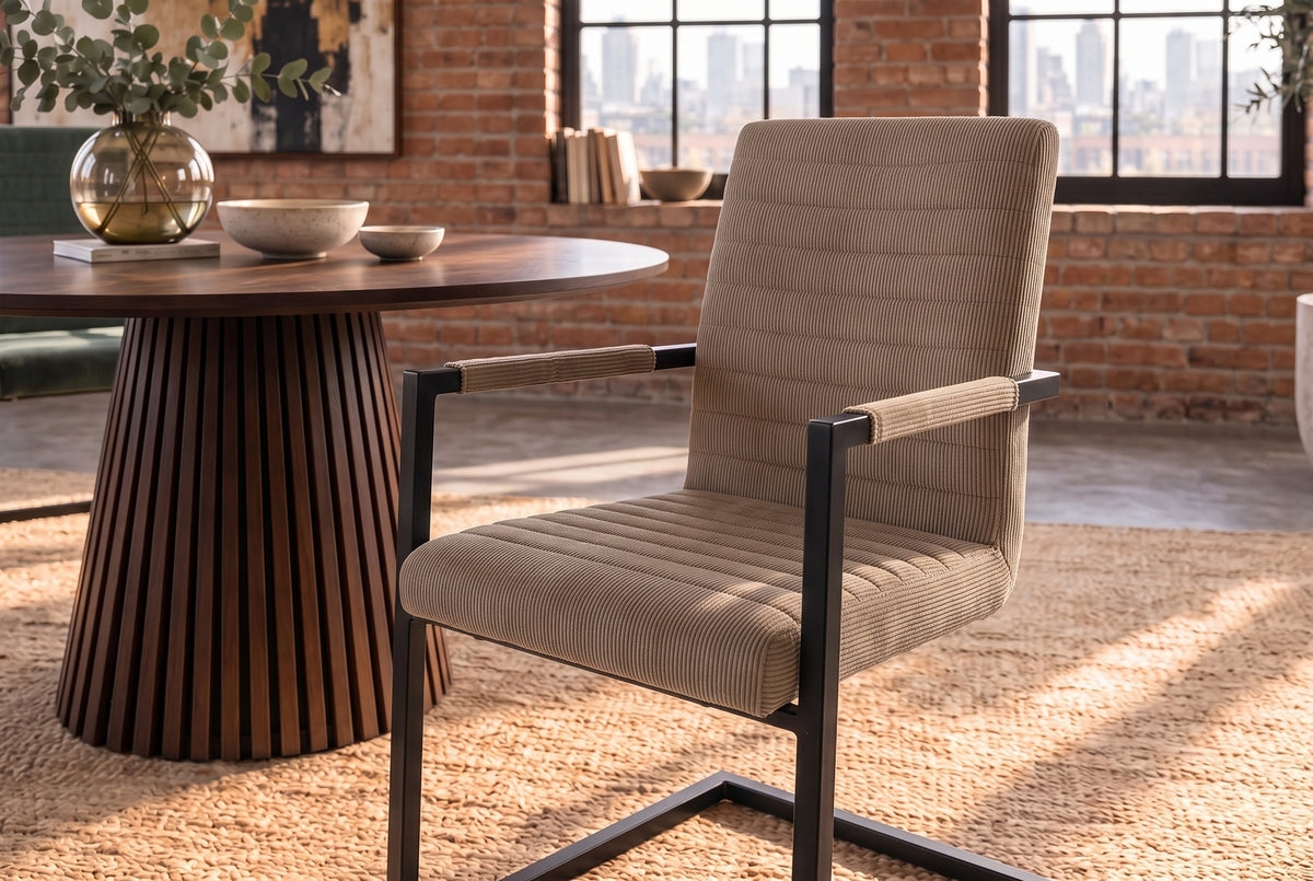 Freischwinger LOFT mit Armlehnen Kord taupe Metallgestell schwarz