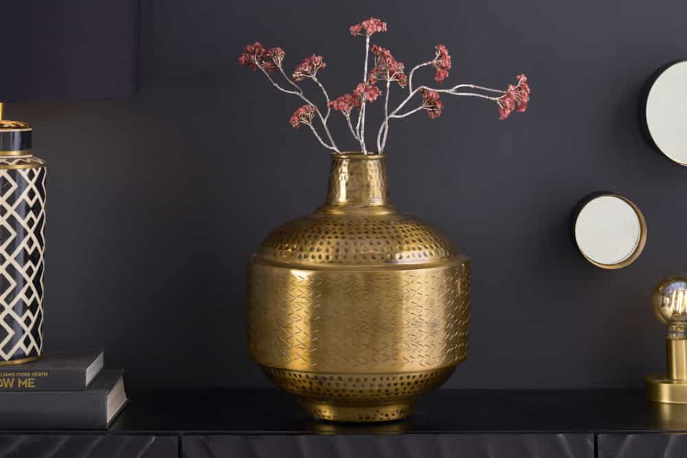 Vase ORIENT 35cm with hammerstroke effect gold