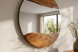 Wandspiegel LIVING EDGE 100cm rund, natürliche Kante, braunes Akazienholz