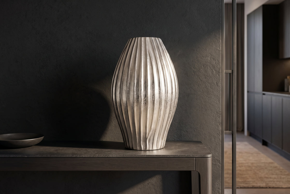 Decor Vase ELEGANCE 30cm with hammer stroke effect silver