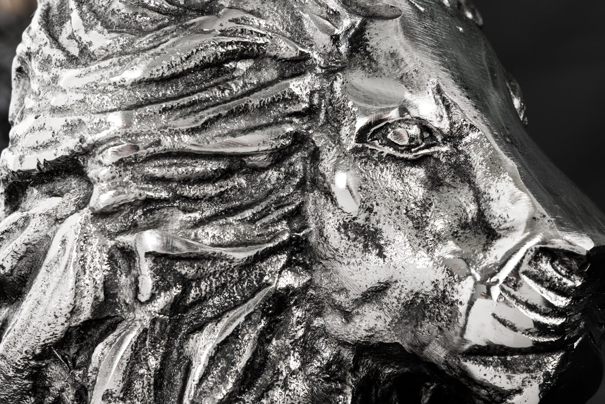 Masă laterală WILDLIFE LION 60cm argintiu antic [16]