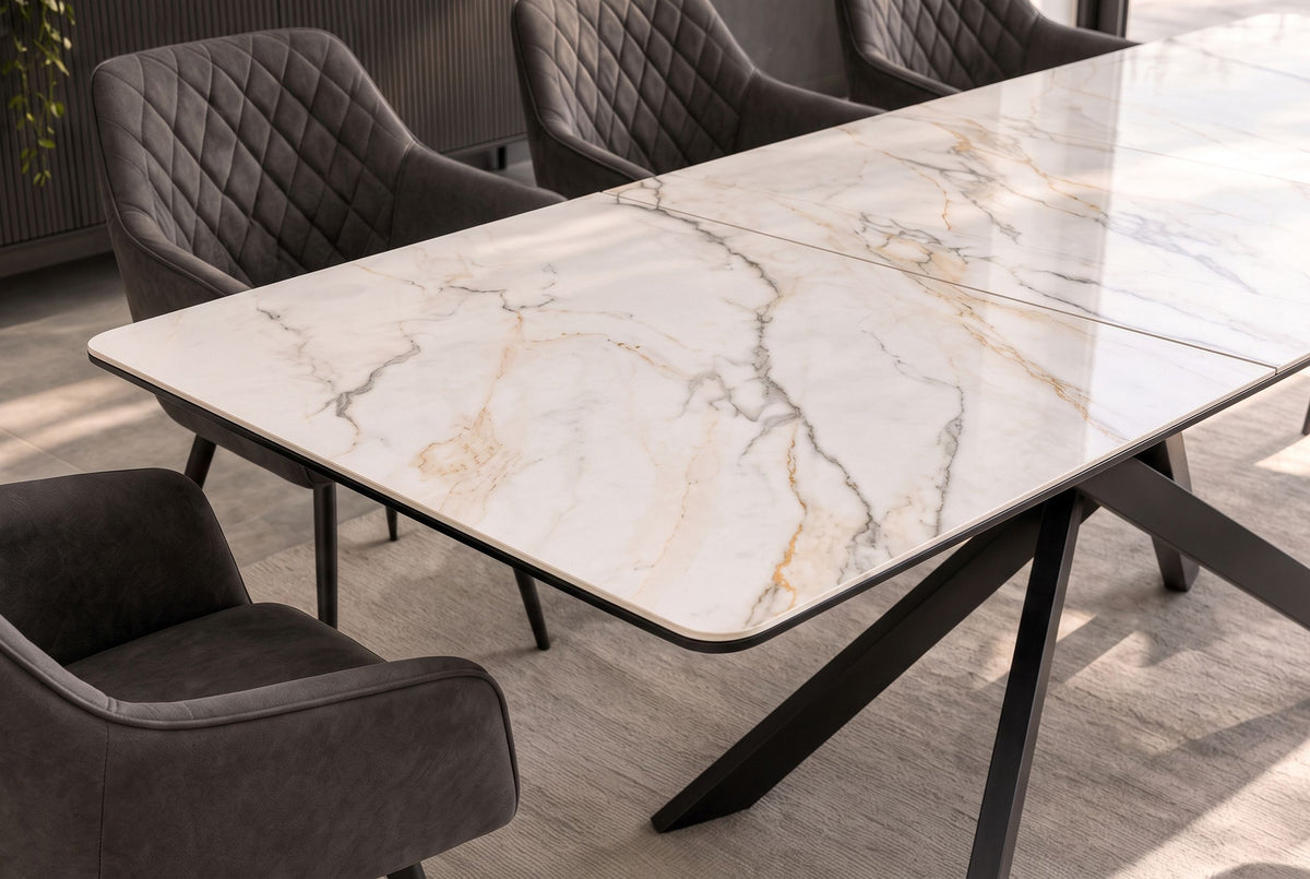 Esstisch ALPINE 160-200cm ausziehbar, Calacatta Oro Keramik in Marmoroptik, weiß mit schwarzem Sternenfuß
