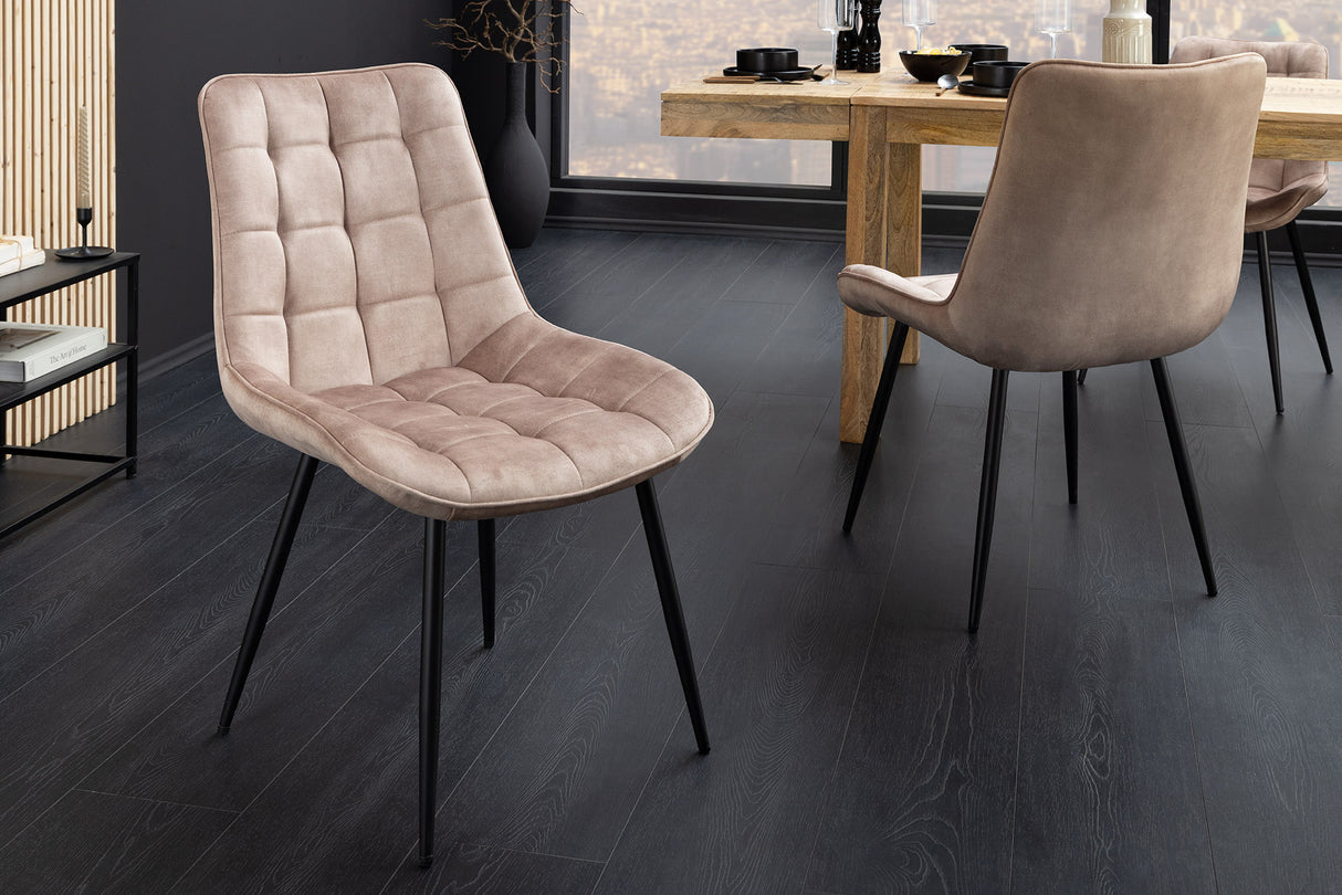 Stuhl ROADSTAR Samt Champagner-Beige mit schwarzen Metallbeinen