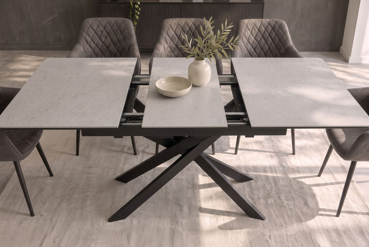 Esstisch ALPINE 160-200cm ausziehbar Keramik Beton taupe mit schwarzem Sternfuß